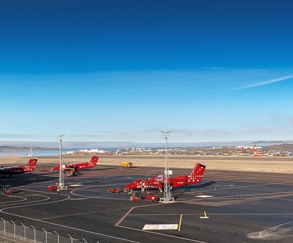 De Havilland Canada Dash 8-200 on Air Greenland am Flughafen Nuuk: