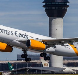 Jet von Thomas Cook Airlines: Der Mutterkonzern schaffte die Wende nicht mehr.