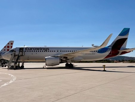 Airbus von Eurowings: Die Lufthansa-Tochter prüft Kurzarbeit für den Winter.