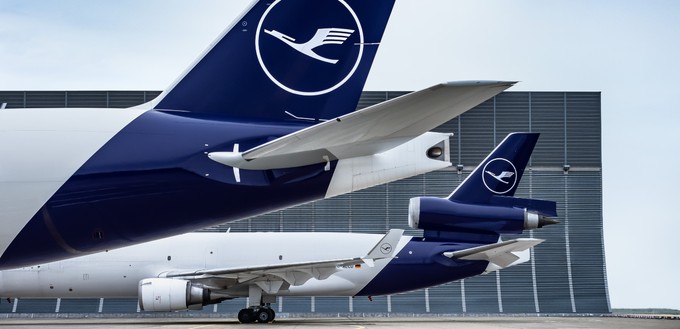 Die Boeing 777 F (vorne) beendete das Kapitel MD-11 (hinten) bei Lufthansa Cargo. Danach ...