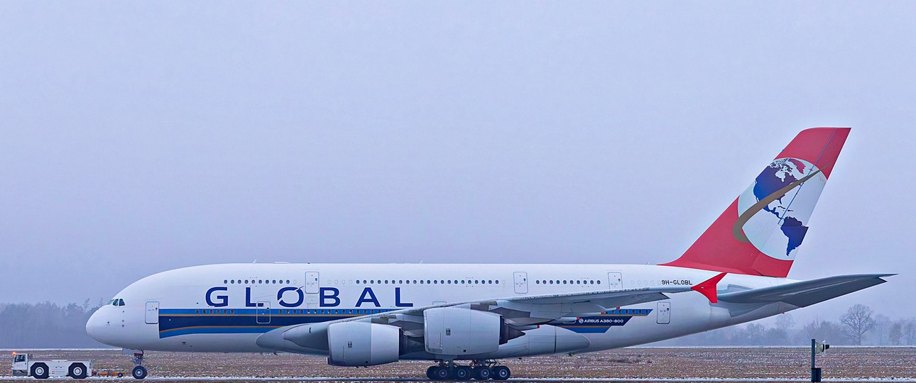 Airbus A380 von Global Airlines: Nun trägt das Leitwerk das neue Design.