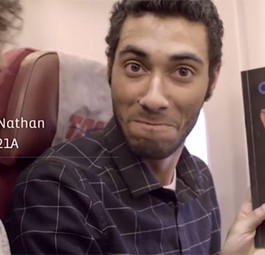 Personalisiertes Bordmagazin: Dank Facebook wusste die Airline über die Vorlieben der Passagiere Bescheid.