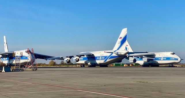 antonov an 124 volga dnepr flugfhafen leipzig halle 01