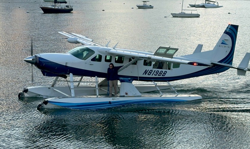 Cessna Grand Caravan EX von Tailwind Air in der Boston Harbor Seaplane Base.