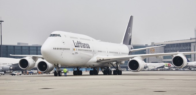 Lufthansa testet die Schlafreihe auf der Route Frankfurt – São Paulo, auf der sie Boeing 747-8 einsetzt.