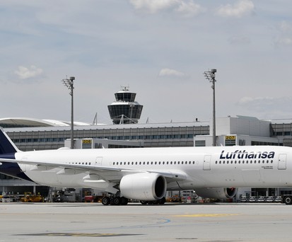 Airbus A350-900 von Lufthansa in München: Nach Berlin-Tegel und zurück.