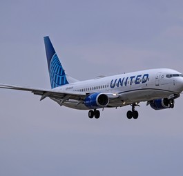 united airlines boeing 737 800