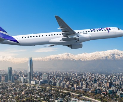 Embraer E195-E2 von Latam über Santiago (Computergrafik): Bald schon Realität.