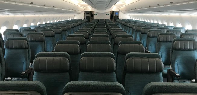 Cathay Pacific setzt 334 Passagiere in den A350-1000. Es gibt eine Ecomomy...