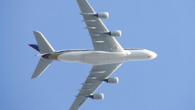 A380 von Singapore: Mit drei von vier Triebwerken gelandet.
