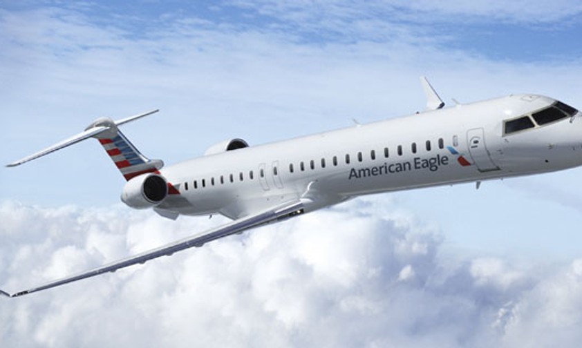 Bombardier CRJ 900 in den Farben von American Airlines: Zu schwach in der Hitze.