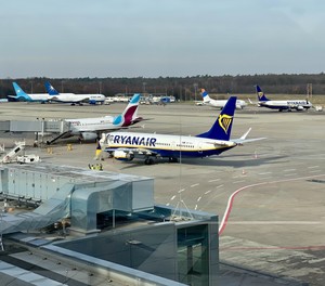 flughafen koeln bonn vorfeld