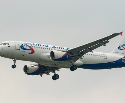 A320 von Ural Airlines: Auch bei der Airline kam es kürzlich zu Problemen mit einem Triebwerk.
