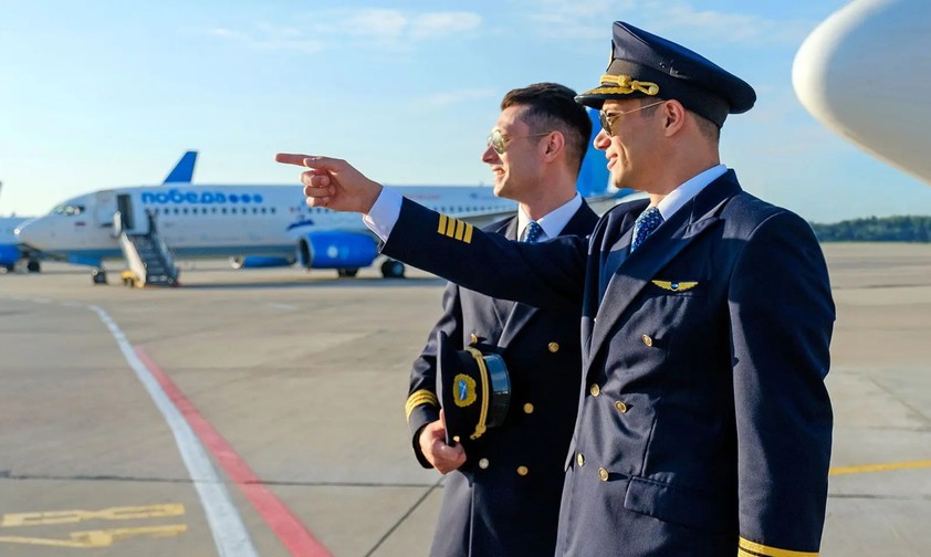 Piloten von Pobeda: Im April haben sich zwei Piloten für 20 Minuten abgemeldet.