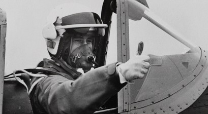 Hätten Sie ihn erkannt? King Charles III als junger Prinz ud Kampfpilot in den Siebzigern