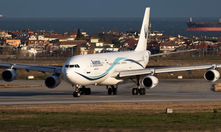 Der Airbus A340-300 noch bei Iran Aseman Airlines: Es ist der zweite Airbus a340. der je gebaut wurde.