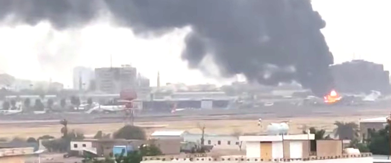 Feuer am Airport Khartoum: Aufnahmen vom Montag.