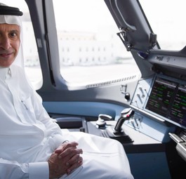 Qatar-Airways-Chef Akbar Al-Baker im Airbus A350-1000: Erstkunde.