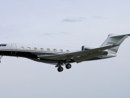 Gulfstream G650: Ließ sich der Sohn des Ex-Präsidenten samt Gattin einladen?