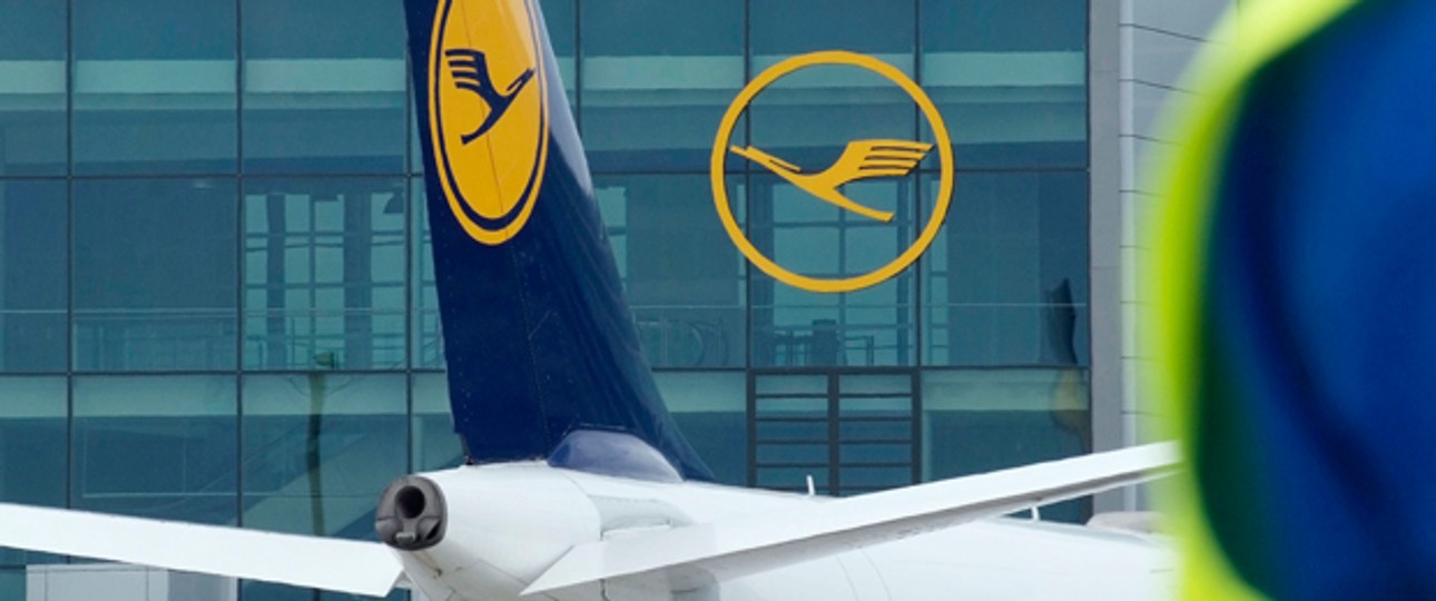 Lufthansa-Jet in Frankfurt: Flugbetrieb mit Problemen.