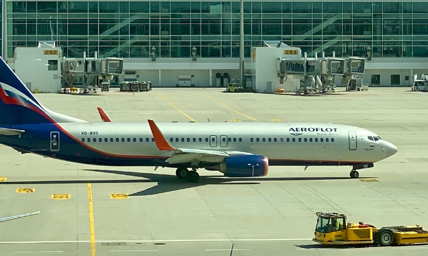 Boeing 737-800 von Aeroflot, hier noch mit Bermuda-Registrierung: Teile gefragt.