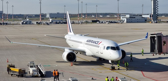 Airbus A220 von Air France: Die Fluglinie setzt ihr neustes Flugzeugmodell zuerst nach Berlin ein.