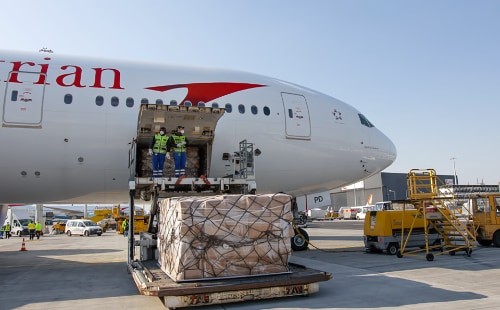 <p class="news-img-caption">Austrian Airlines nutzt sowohl Boeing 777 als auch Boeing 767 für ihre Hilfsflüge.</p>