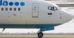 Flugzeug von Pobeda: Ersatzteile kommen über Umwege.
