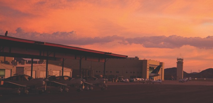 <strong>Platz 10: </strong>Phoenix Goodyear Airport, USA. Hier sind derzeit 162 Flugzeuge geparkt.