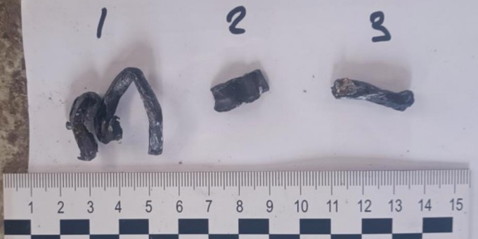 Fremdmetallgegenstände, die unter anderem im Hydrauliksystem gefunden wurden.