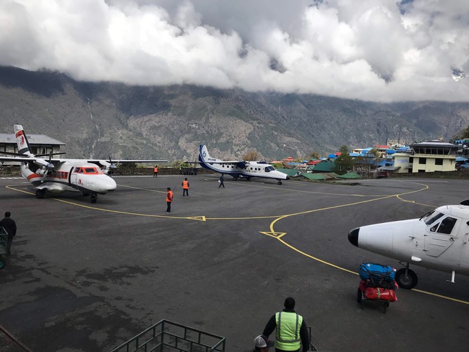 Lukla ist seinerseits oftmals überlastet.