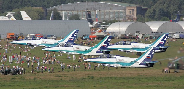 Flugplatz Ramenskoje: Bisher ist er hauptsächlich durch die Luftfahrtmesse MAKS bekannt.
