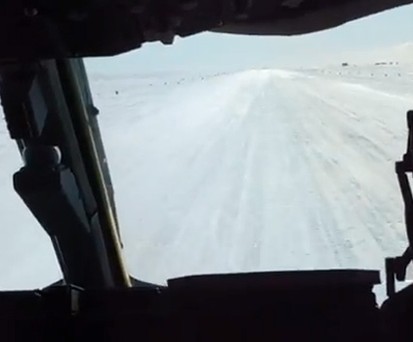 So landet es sich auf ewigem Eis