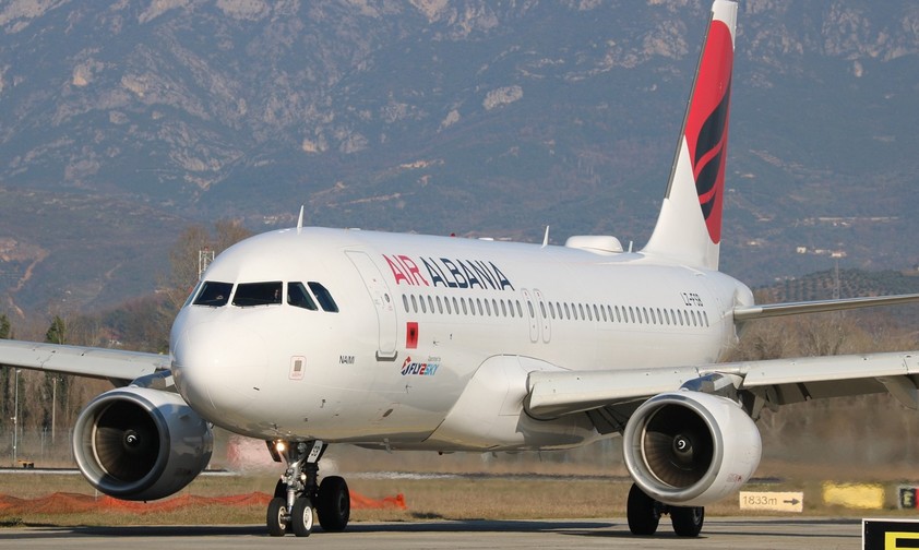 Airbus A320 von Air Albania: Hebt nicht mehr ab.