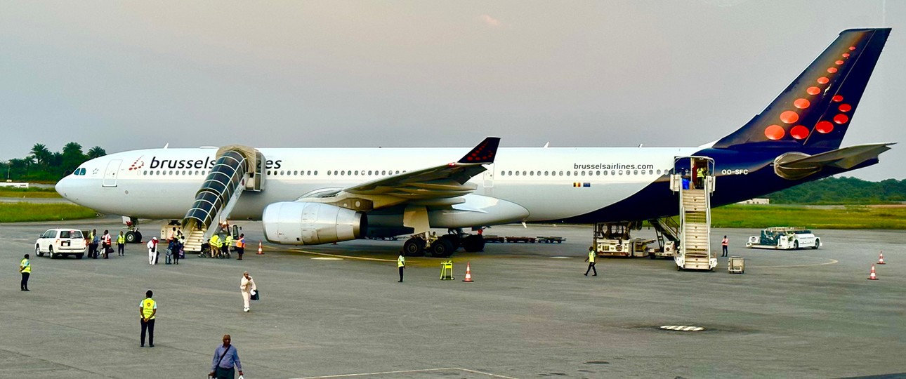 Auf Langstrecken setzt Brussels Airlines auf Airbus A330. Sie haben 30 Business-Class-Sitze.