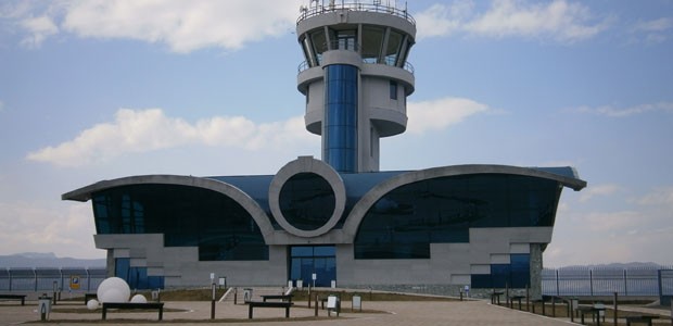 Der Tower ist fertig, das Terminal ist offen: Der Flughafen Stepanakert hat noch nie ein Flugzeug gesehen.