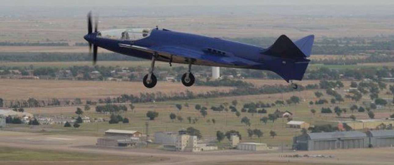 Der Bugatti 100P beim Test im Oktober 2015. Im August 2016 ist der Nachbau abgestürzt.