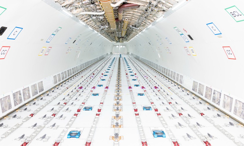 Blick in den ersten Airbus-A330-Umbaufrachter von CDB Leasing: 14 bestellt.
