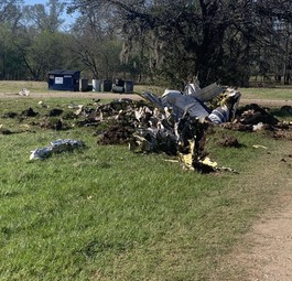 Die Trümmerteile einer Cessna 208B Grand Caravan in Texas.