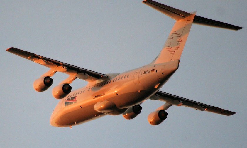 Eine BAE 146 von WDL: Lange Zeit das Rückgrat der Flotte.