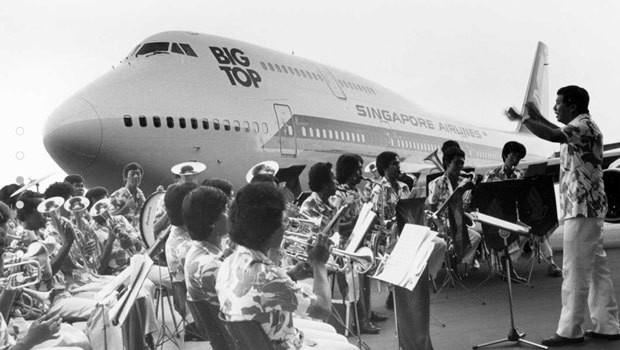 Taufe des Big-Top-Jumbos von Singapore Airlines. Der letzte Flug einer SIA-747 fand am Wochenende statt.