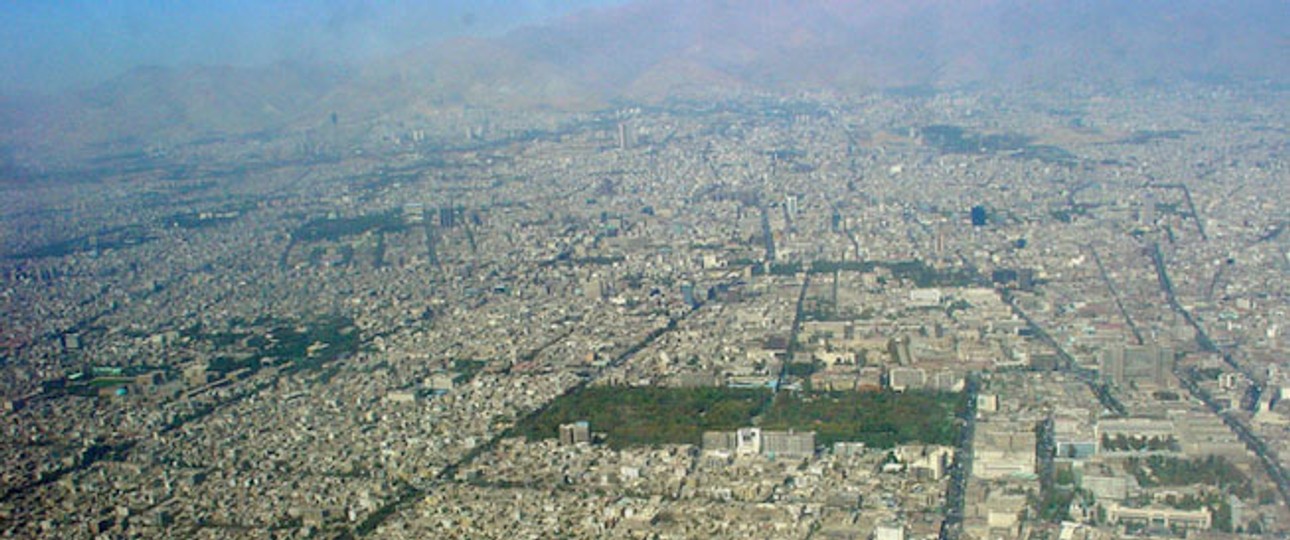 Blick auf Teheran nach dem Start: Mehr Airlines wollen im Iran aktiv sein.