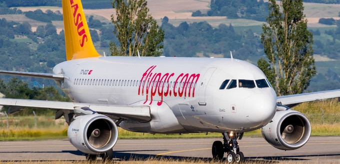 Platz 9: Pegasus Airlines aus der Türkei mit 289.657 Sitzen (1502 Flüge).