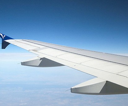Tragfläche eines Airbus von Hamburg Airways: Die Flieger sind zurück bei der Eigentümerin in Irland.