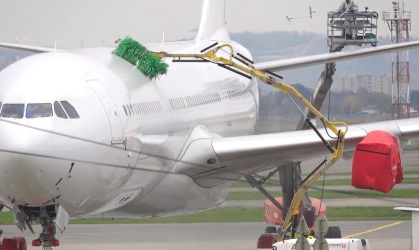 Screenshot aus dem Video (siehe unten) der A330-Wäsche.