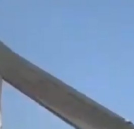 Flügel und Fluggastbrücke: Sollten nicht in Kontakt kommen.