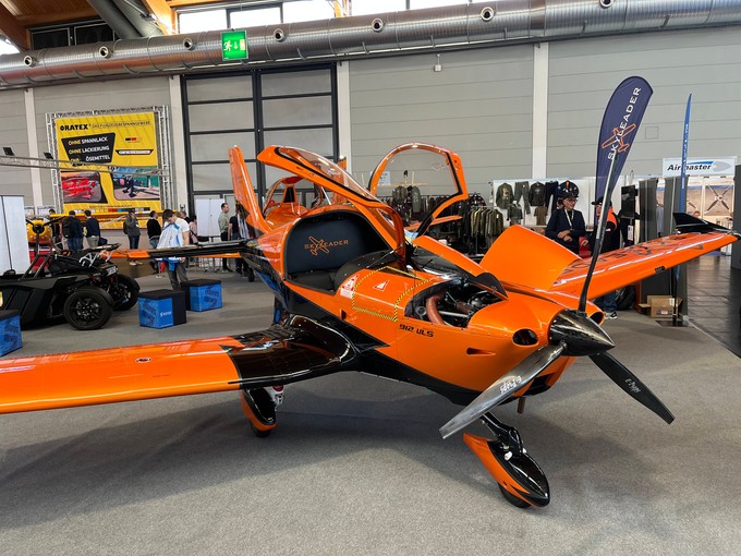 ... eine Skyleader 400 ...