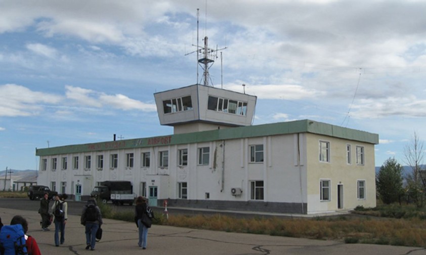 Der Moron Airport liegt in der Mongolei. Der Name klingt zunächst unspektakulär - doch übersetzt man ihn aus dem Englischen, ist es der Trottel-Flughafen.
