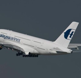Der neu bemalte A380 von Malaysia Airlines: Mehr Platz für Gutzahlende.