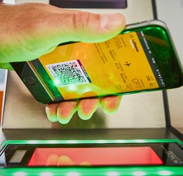 Boardkarte von Lufthansa: Reicht zusammen mit einem Ausweis oder Reisepass aus.